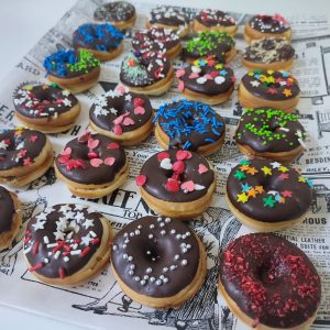 Mini Donuts Rellenas de Manjar (25 o 50 uni.)